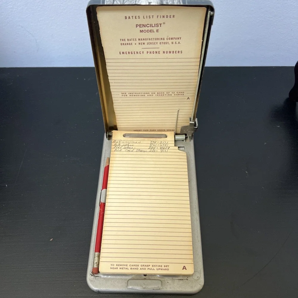 Vintage Bates Model E Pencilist Metal Address Finder Mid Century Desk Tool‎